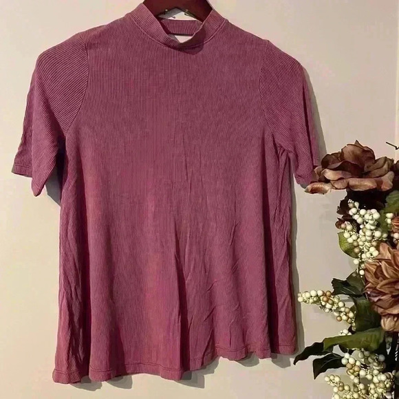 American Eagle Soft & Sexy Women’s Small Ribbed Short Sleeve Tee with Open Back - Picture 1 of 7